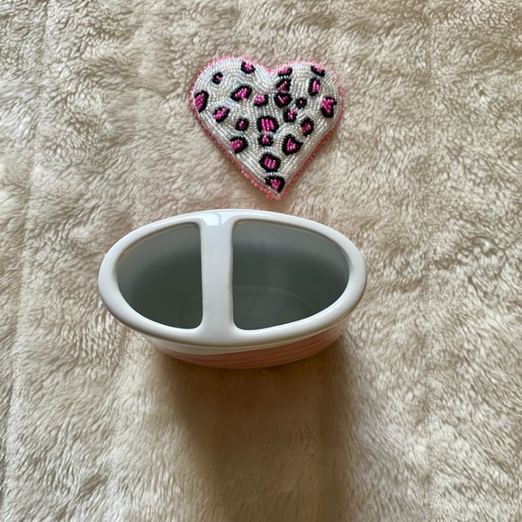 Ceramic Bathroom Set - Picture 4 of 11